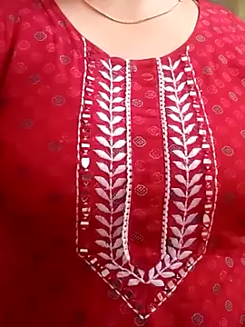 Snapshot of sexy_Mal7 chatting on February 5, 2026, 4:19 am sexy Mal7 online show from February 5, 2026, 4:19 am