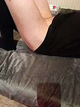 Snapshot of Masztisfiu2 chatting on February 20, 2026, 8:27 am Masztisfiu2 online show from February 20, 2026, 8:27 am