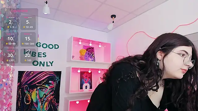 Siena aa online show from April 15, 2026, 6:12 pm