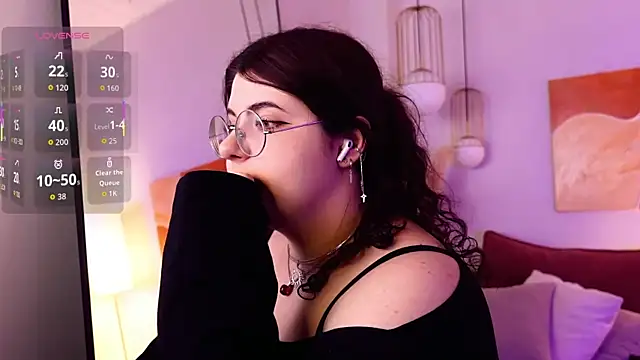 Siena aa online show from April 22, 2026, 8:59 pm