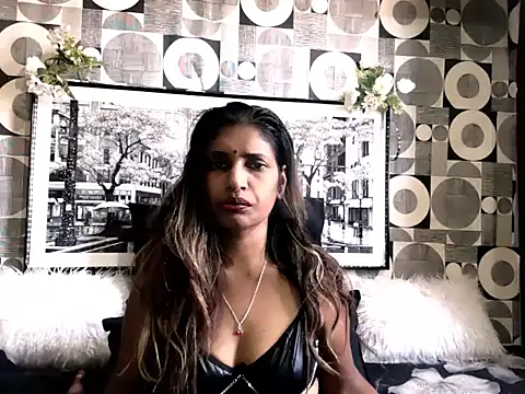 Snapshot of indianhoney69 chatting on February 11, 2026, 10:15 am indianhoney69 online show from February 11, 2026, 10:15 am