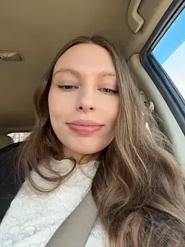 LeiaMood online show from April 10, 2026, 5:14 am