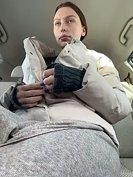 LeiaMood online show from February 10, 2026, 3:38 am