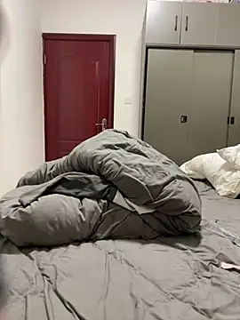 Snapshot of Mloy-01 chatting on March 4, 2026, 12:57 pm Mloy-01 online show from March 4, 2026, 12:57 pm