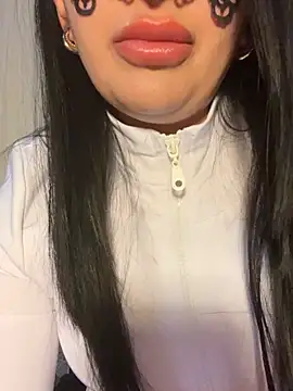 melissiaayzem online show from May 3, 2026, 6:22 pm