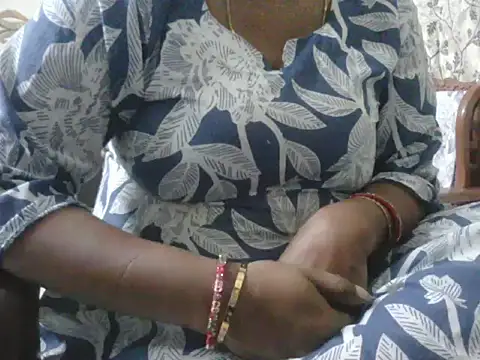 Snapshot of mohini_bhabhi chatting on July 29, 2026, 2:22 am mohini bhabhi online show from July 29, 2026, 2:22 am