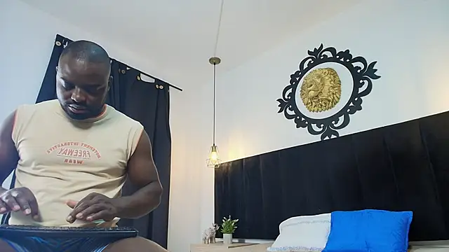 elnegritodelsabor1 online show from February 12, 2026, 11:43 am