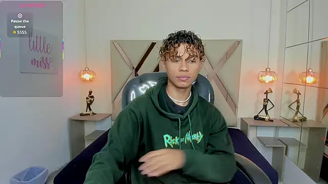 Anyelo Twink online show from April 5, 2026, 10:05 pm