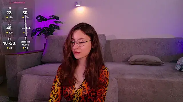 classy     online show from May 28, 2026, 3:18 pm