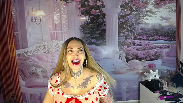 Layla-Wattson online show from February 7, 2026, 1:52 pm