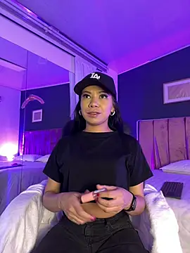 Little Lexyy online show from July 18, 2026, 5:27 am