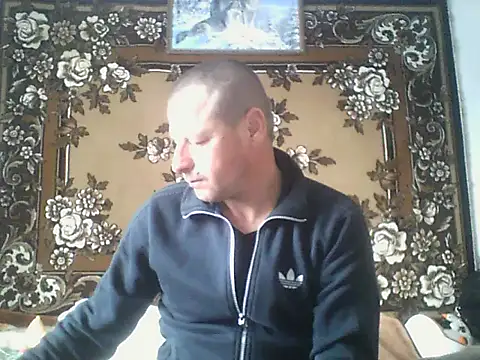 Ivan9iutt online show from April 16, 2026, 6:03 am