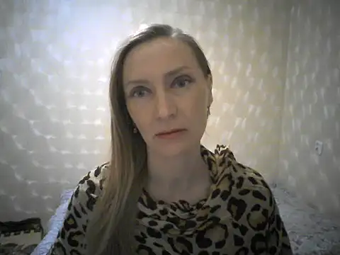 Snapshot of Averinona chatting on March 22, 2026, 5:03 pm Averinona online show from March 22, 2026, 5:03 pm