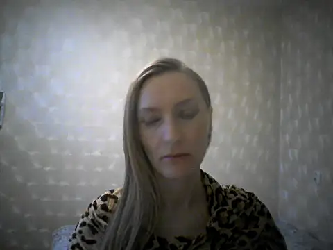 Snapshot of Averinona chatting on March 18, 2026, 3:57 pm Averinona online show from March 18, 2026, 3:57 pm