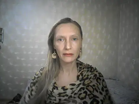 Snapshot of Averinona chatting on March 27, 2026, 4:41 pm Averinona online show from March 27, 2026, 4:41 pm