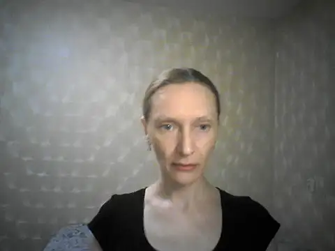 Snapshot of Averinona chatting on March 20, 2026, 5:03 pm Averinona online show from March 20, 2026, 5:03 pm