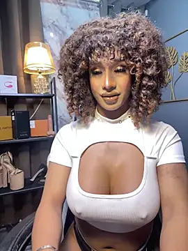 Snapshot of KrazzyElliot chatting on February 24, 2026, 7:53 am KrazzyElliot online show from February 24, 2026, 7:53 am