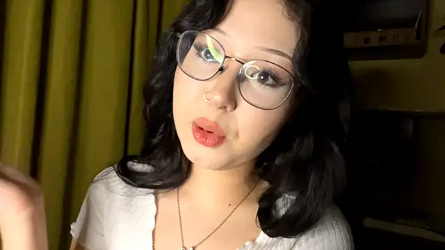 Snapshot of KateWhisp chatting on January 13, 2026, 6:45 pm KateWhisp online show from January 13, 2026, 6:45 pm