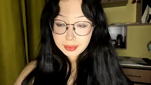 Snapshot of KateWhisp chatting on January 12, 2026, 5:20 pm KateWhisp online show from January 12, 2026, 5:20 pm