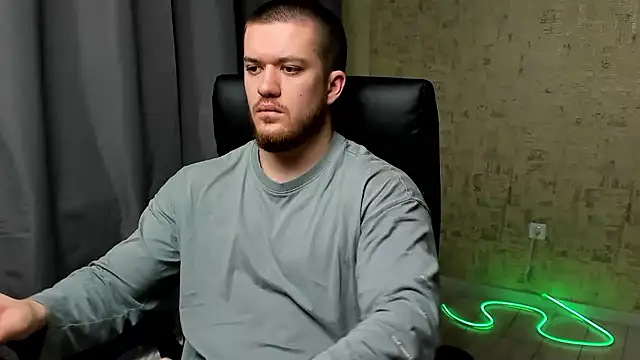 Snapshot of Well_boy chatting on January 13, 2026, 6:28 am Well boy online show from January 13, 2026, 6:28 am