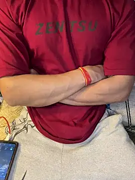 urfuckbunny online show from April 14, 2026, 6:02 pm