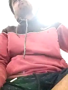 Snapshot of studio-my chatting on February 16, 2026, 4:05 pm studio-my online show from February 16, 2026, 4:05 pm