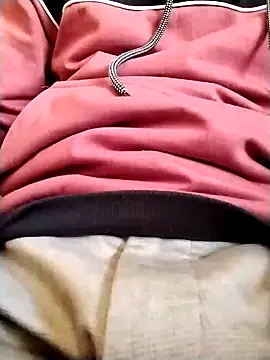 Snapshot of studio-my chatting on February 6, 2026, 7:04 am studio-my online show from February 6, 2026, 7:04 am