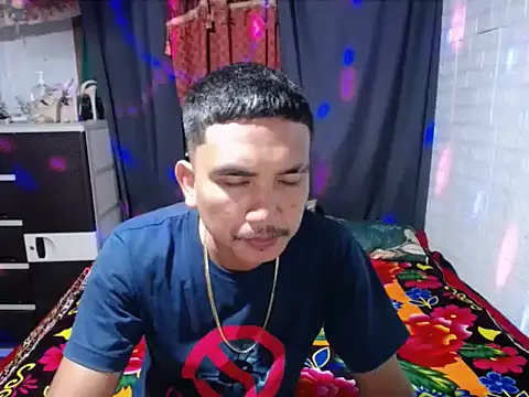 Snapshot of BriannaCruz24 chatting on February 4, 2026, 10:21 am BriannaCruz24 online show from February 4, 2026, 10:21 am