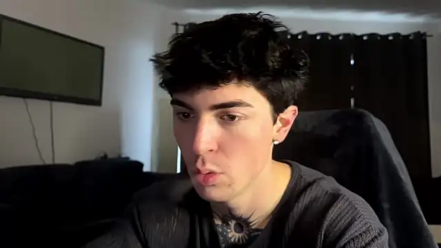 LiamFoster online show from January 18, 2026, 1:14 pm