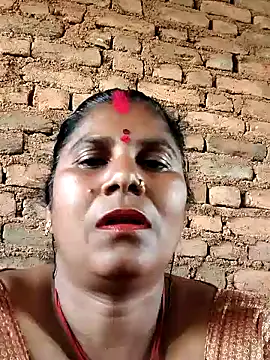 Snapshot of Hot_di97 chatting on February 24, 2026, 10:38 am Hot di97 online show from February 24, 2026, 10:38 am