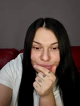 9Alice online show from January 13, 2026, 5:17 pm