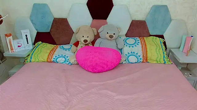 sabriana smith1 online show from April 8, 2026, 3:08 am