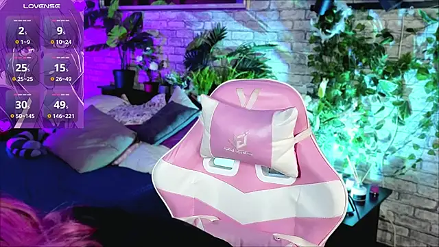 Ashley Veil online show from April 16, 2026, 8:42 pm