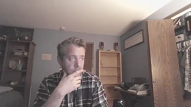 chrisw8140 online show from March 19, 2026, 3:39 am