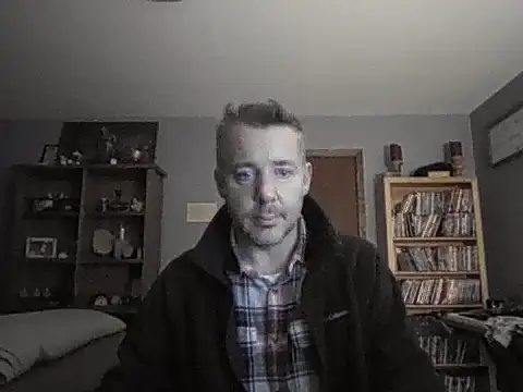 Snapshot of chrisw8140 chatting on February 5, 2026, 12:17 am chrisw8140 online show from February 5, 2026, 12:17 am