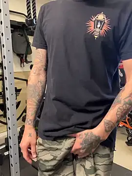 Snapshot of brngitdwn chatting on February 14, 2026, 3:56 pm brngitdwn online show from February 14, 2026, 3:56 pm