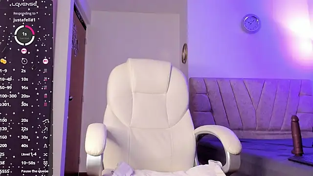 Snapshot of Maddisson_miller_ chatting on January 14, 2026, 2:53 pm Maddisson miller online show from January 14, 2026, 2:53 pm