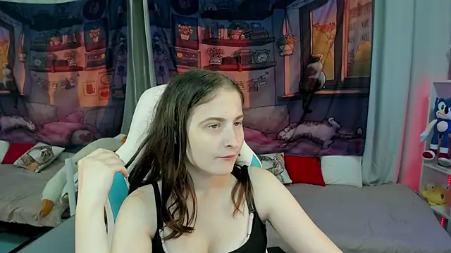 Snapshot of KiraDuvall chatting on August 3, 2026, 6:43 am KiraDuvall online show from August 3, 2026, 6:43 am