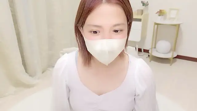 UMIumi- online show from April 30, 2026, 9:49 am