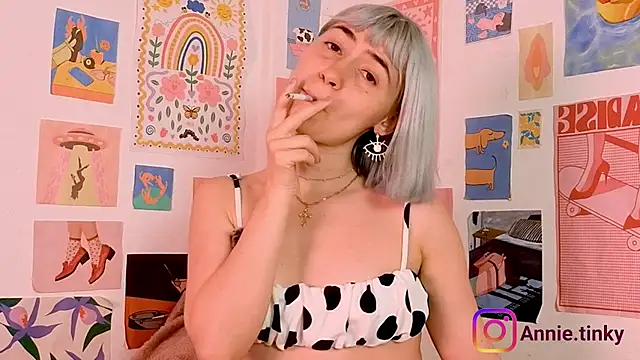 annieTinky0 online show from February 17, 2026, 12:19 am