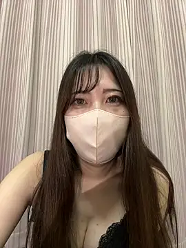 Runa channel online show from March 4, 2026, 5:42 pm