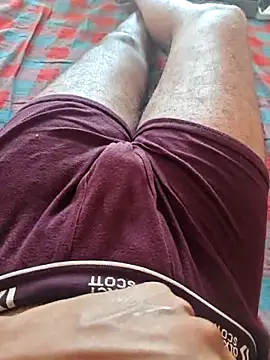 modelSpidy online show from April 13, 2026, 9:02 am