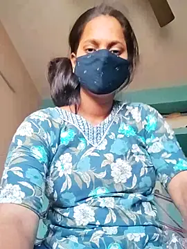 Snapshot of me-leela chatting on February 19, 2026, 3:03 am me-leela online show from February 19, 2026, 3:03 am