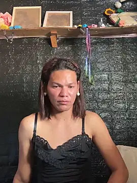 Snapshot of HugeAgatha chatting on February 10, 2026, 1:59 am HugeAgatha online show from February 10, 2026, 1:59 am