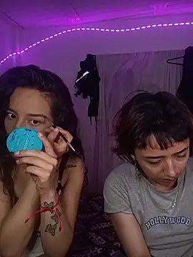 AlexxaAndRileyy online show from June 28, 2026, 4:57 pm