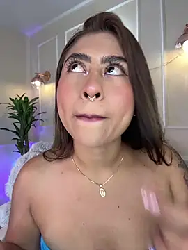 Snapshot of ThamaraGen_ chatting on February 5, 2026, 5:36 am ThamaraGen online show from February 5, 2026, 5:36 am