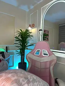 ThamaraGen  online show from May 19, 2026, 1:10 am