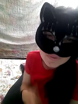 TWOLOVE16 online show from February 11, 2026, 7:25 pm