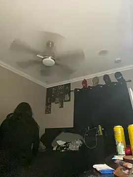 Snapshot of Divin3369 chatting on March 14, 2026, 4:29 am Divin3369 online show from March 14, 2026, 4:29 am