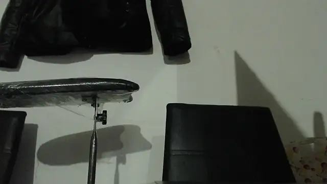 ebonysummer  online show from April 3, 2026, 4:30 am